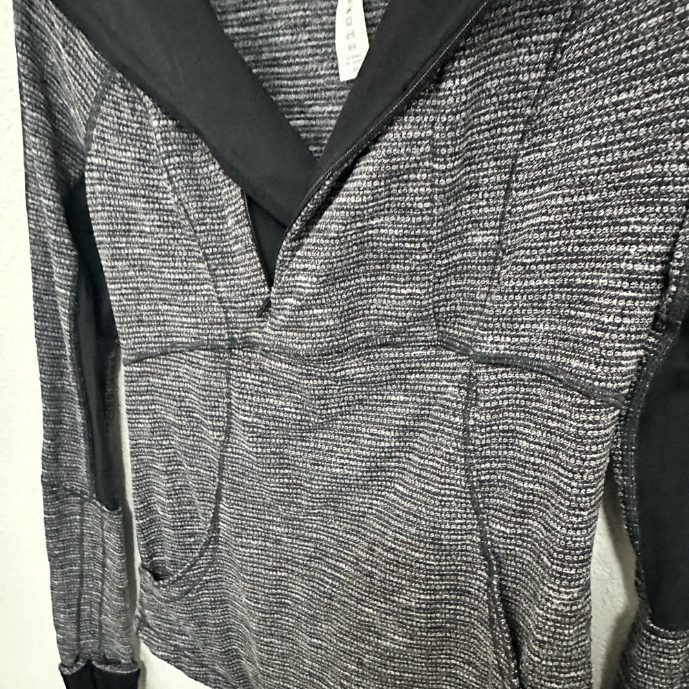 Lululemon Base Runner Half Zip Pullover Jacket Coco Pique Black White Size 4 - Picture 5 of 13